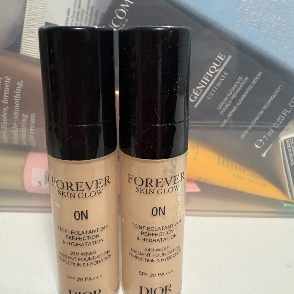 Dior Forever Skin Glow Foundation - On (Beige)